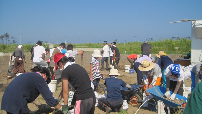 山元町の災害ボランティアセンターでの作業